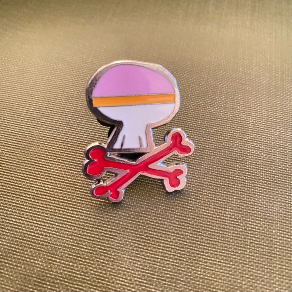 Disney Sugar Bag Skull Red Crossbones Pin